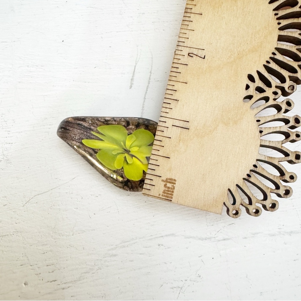 Yellow Flower Glass Pendant - Picture 9 of 9